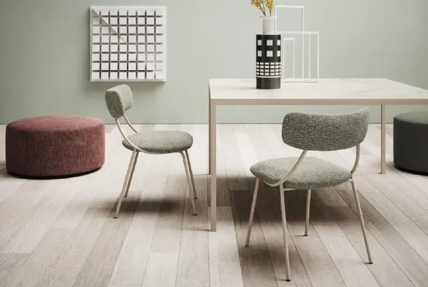 Yoko chair in padded fabric by Novamobili.