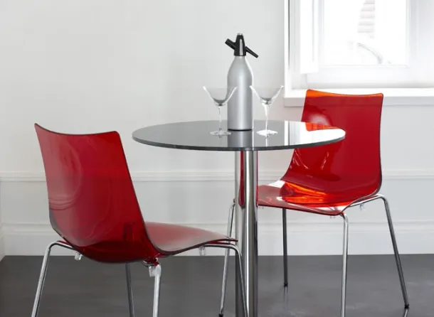Zebra Antishock chair in polycarbonate and steel by Scab Design
