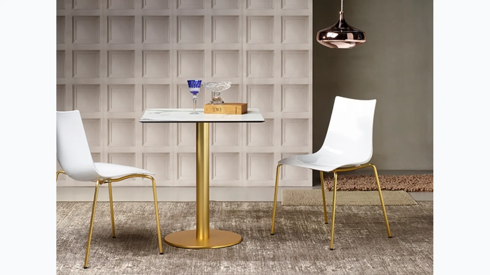 Zebra Antishock chair in polycarbonate and steel by Scab Design