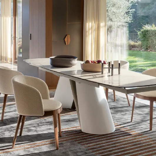 Extendable Apian table by Calligaris