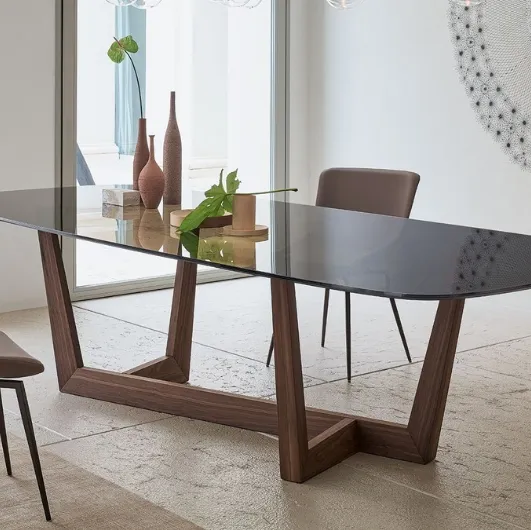Art table with glass top by Bonaldo
