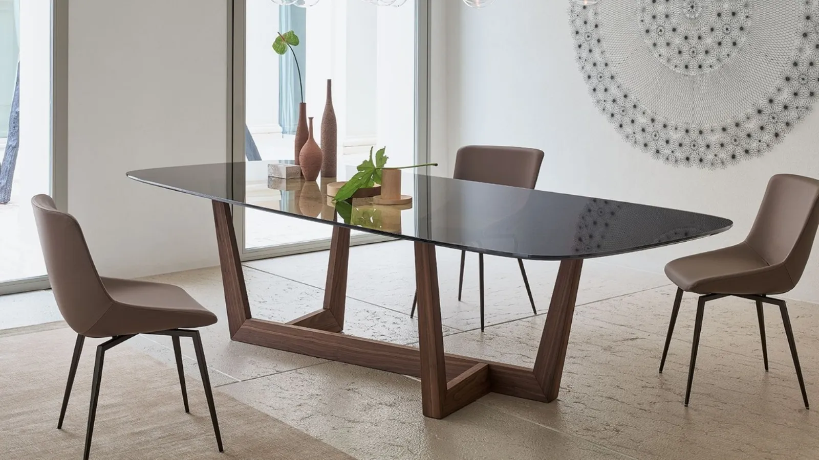 Art table with glass top by Bonaldo