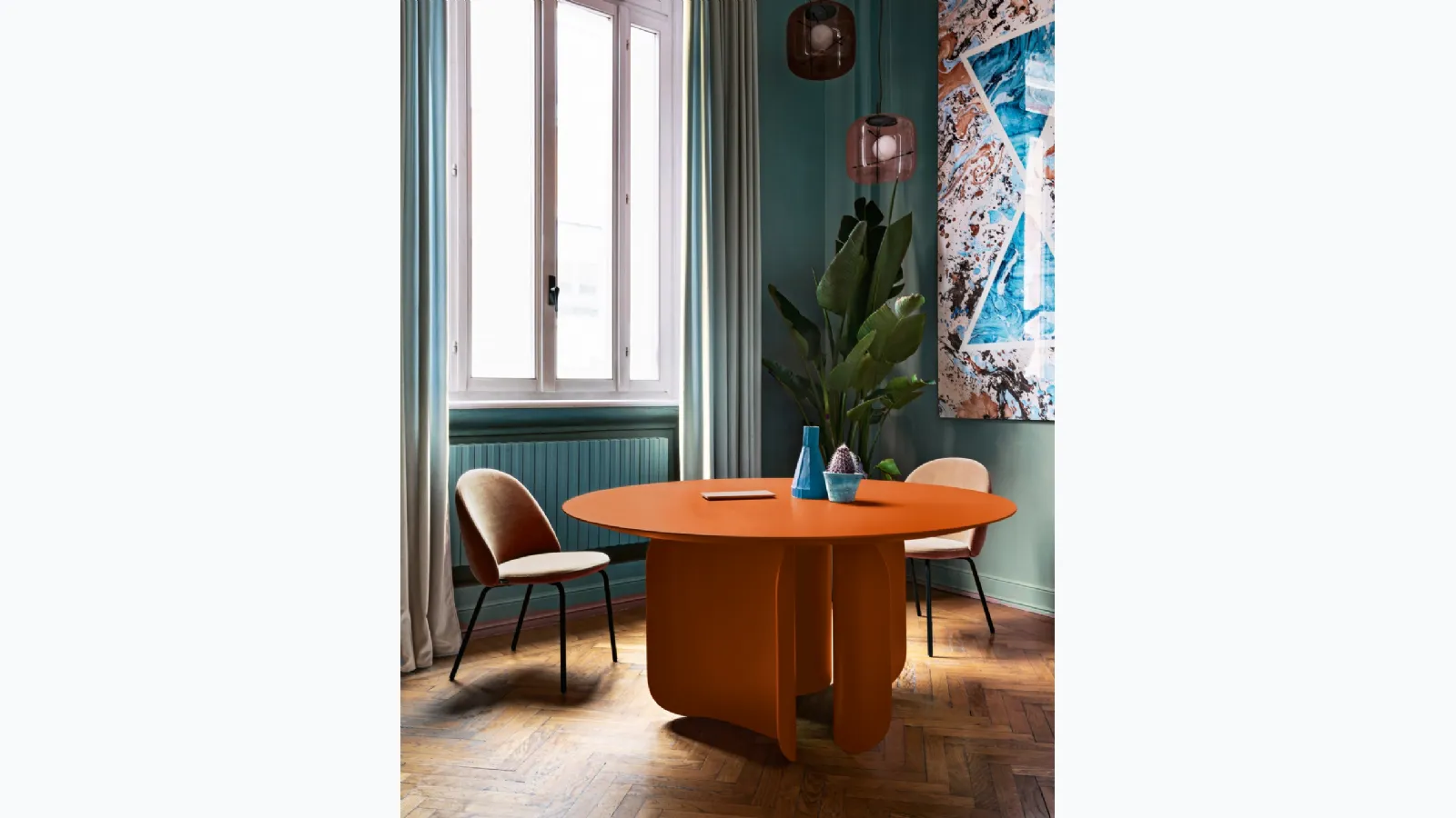 Barry round table by Miniforms