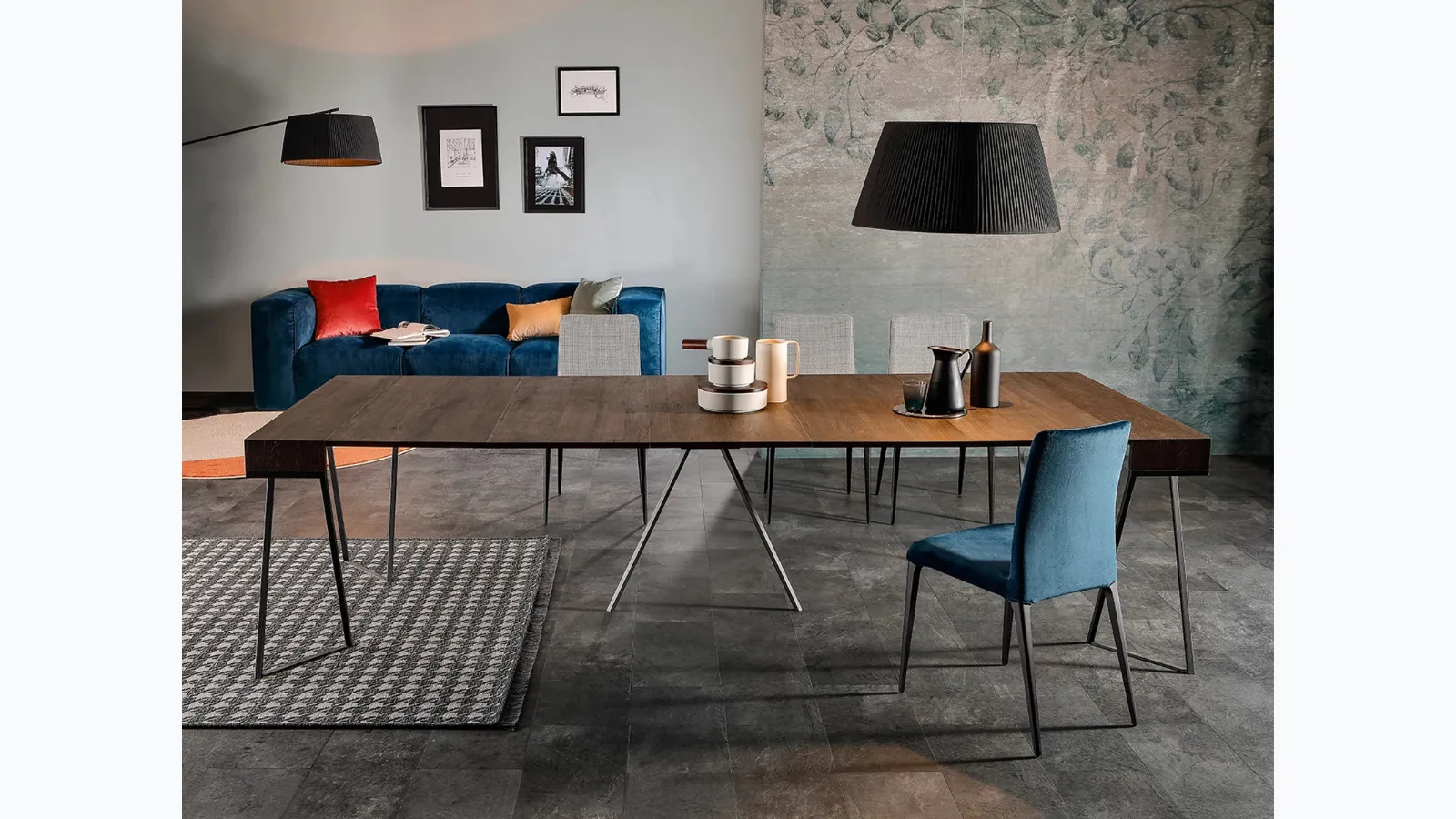 Extensible Beverly console by Tonin Casa
