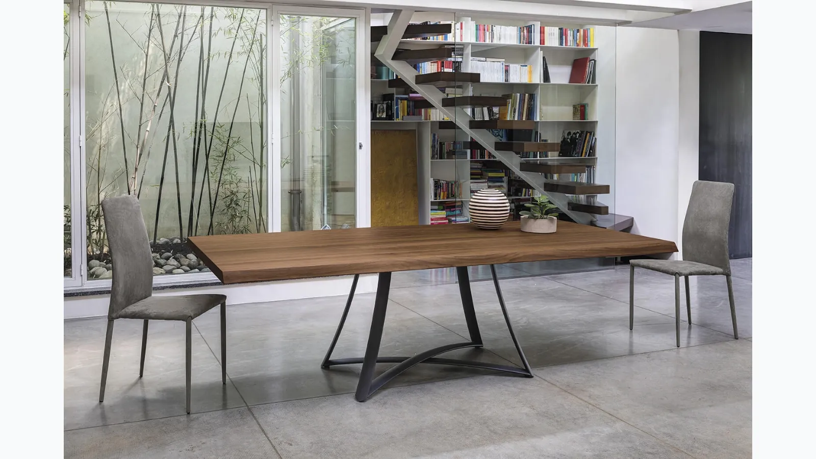 Big Bang wooden table by Ingenia