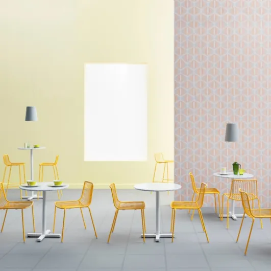 Bold table by Pedrali