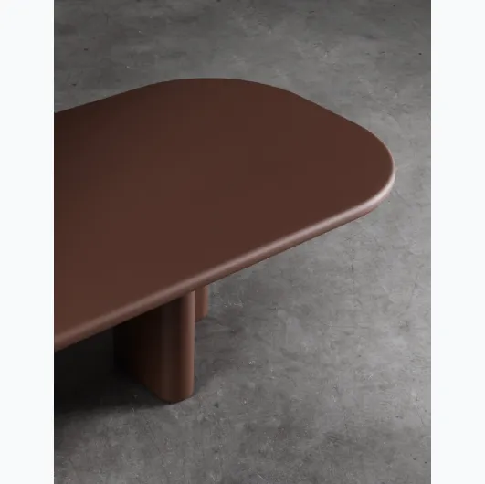 Bonbon table in lacquered finish by Miniforms