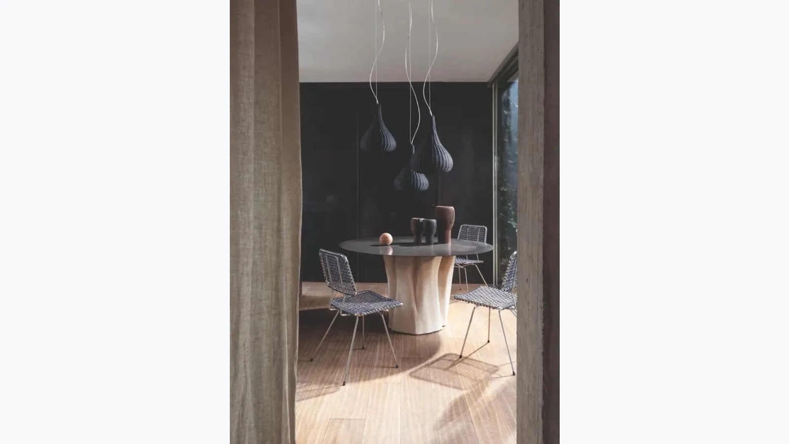 Round table Brick 38 by Gervasoni.