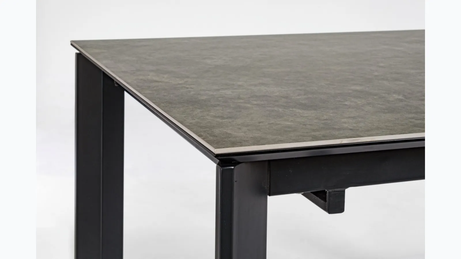 Extendable table Briva by Bizzotto