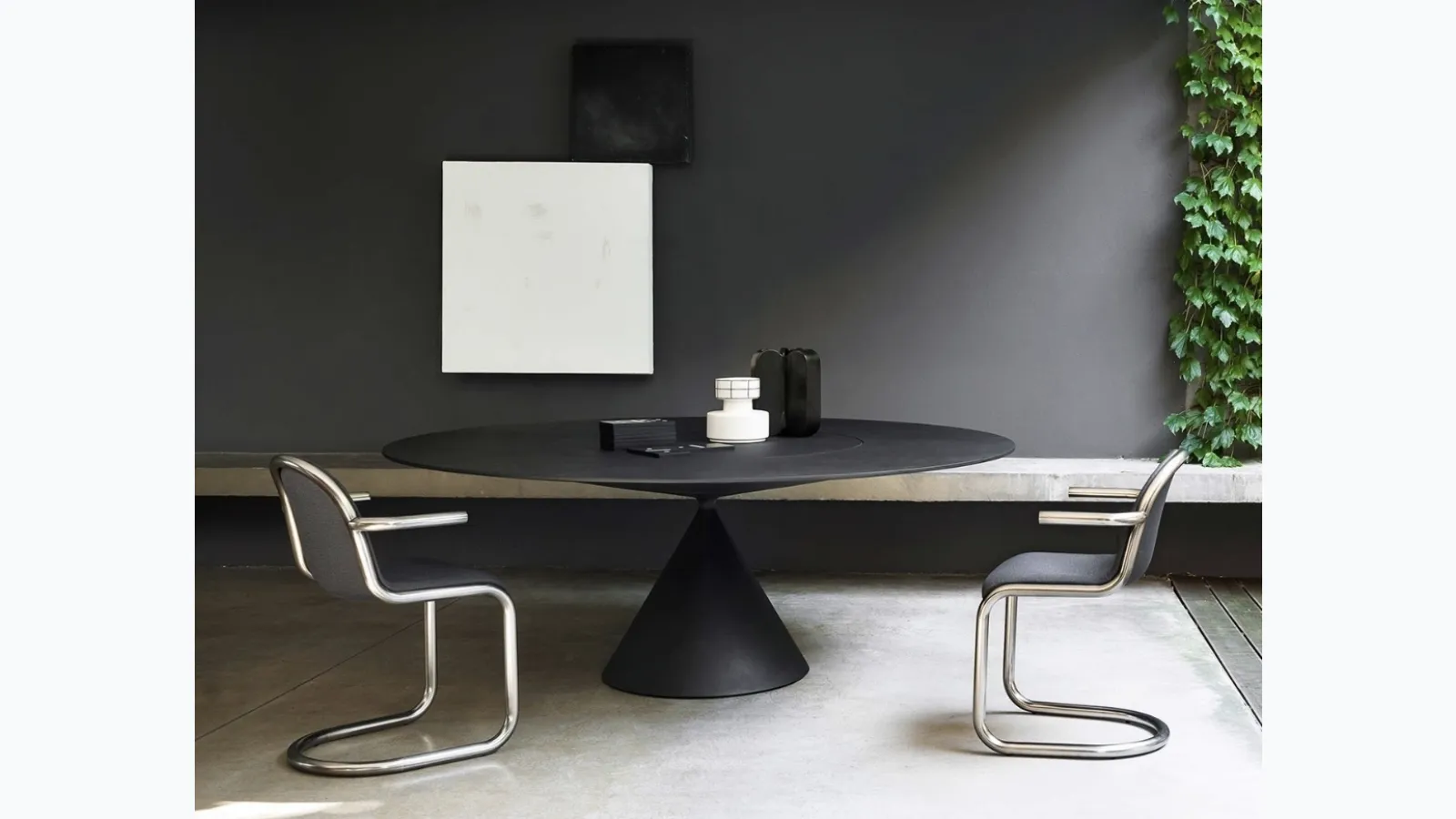 Round design table Clay by Desalto