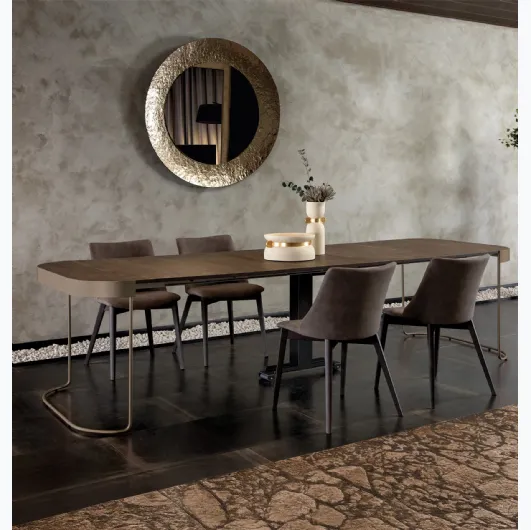 Tonin Casa's Cora extendable console table.