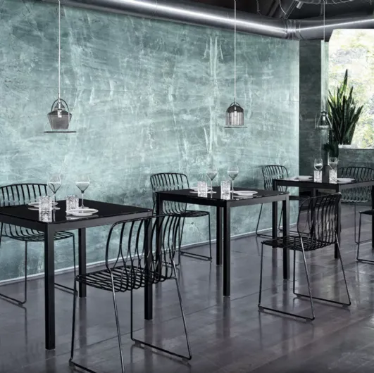 Diesis kitchen table by Bontempi.