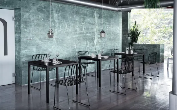 Diesis kitchen table by Bontempi.
