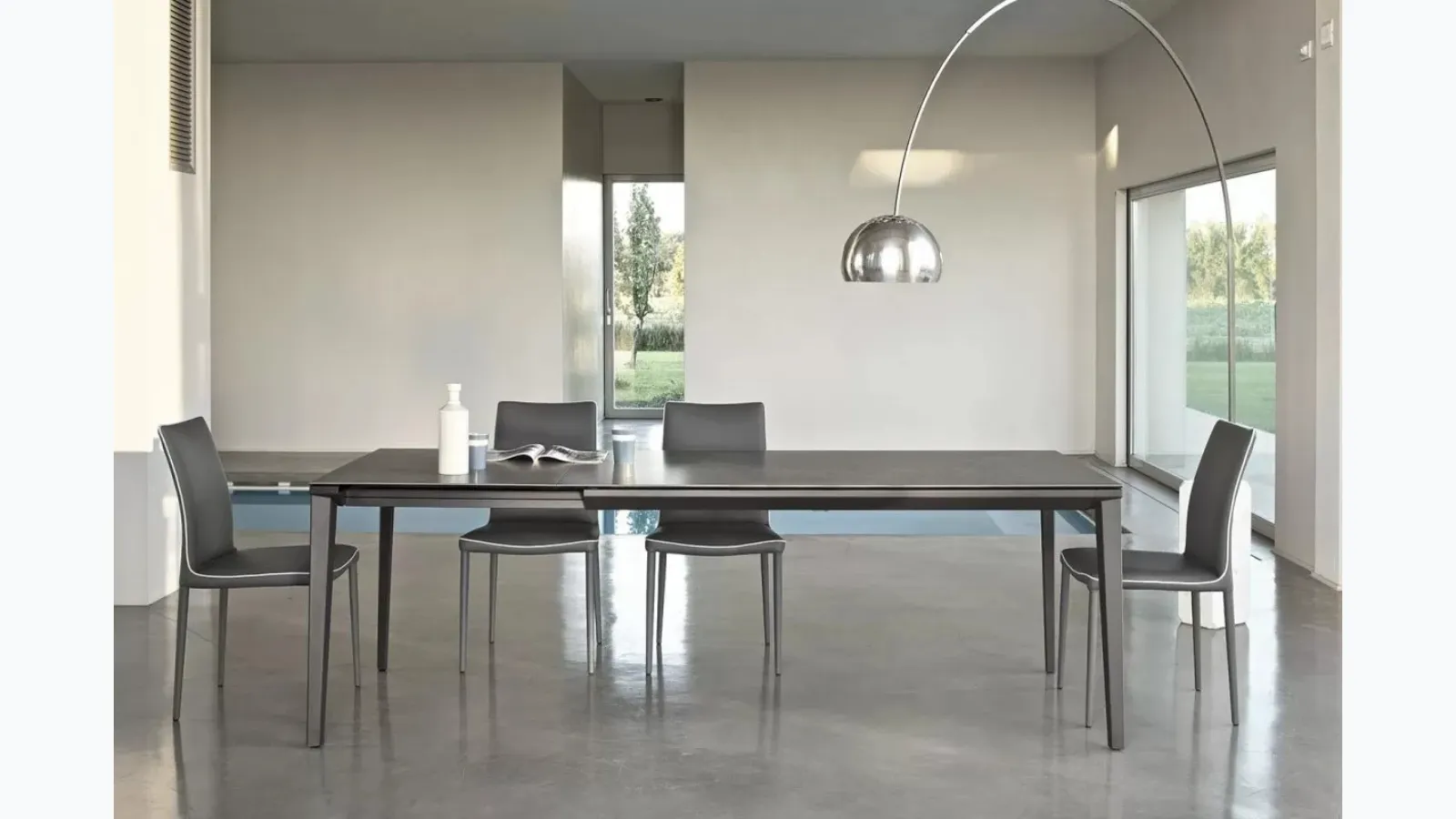 Extendable Echo table in SuperCeramica by Bontempi