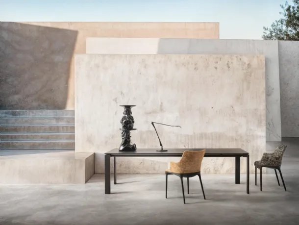 Kartell's Four Extendable Table