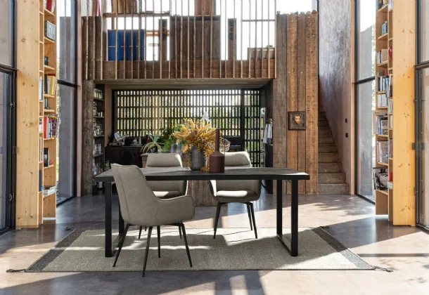 Hastings wooden table by Bizzotto.