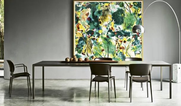 Helsinki 35 Home table by Desalto