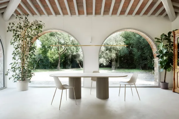 Hercle oval table in ecological concrete by Opinion Ciatti.
