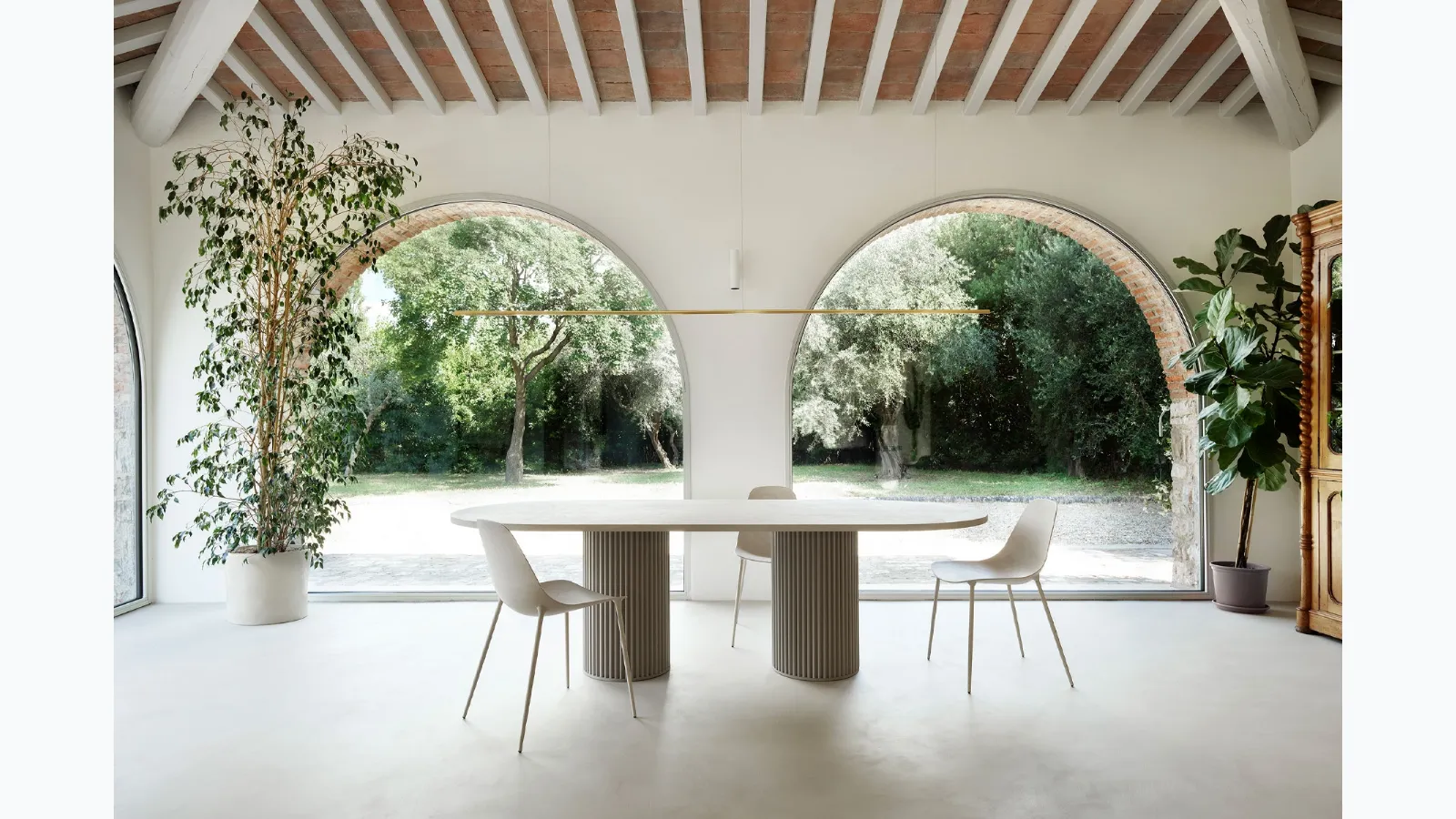 Hercle oval table in ecological concrete by Opinion Ciatti.