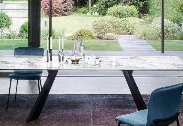 Fixed ceramic table Icaro by Calligaris