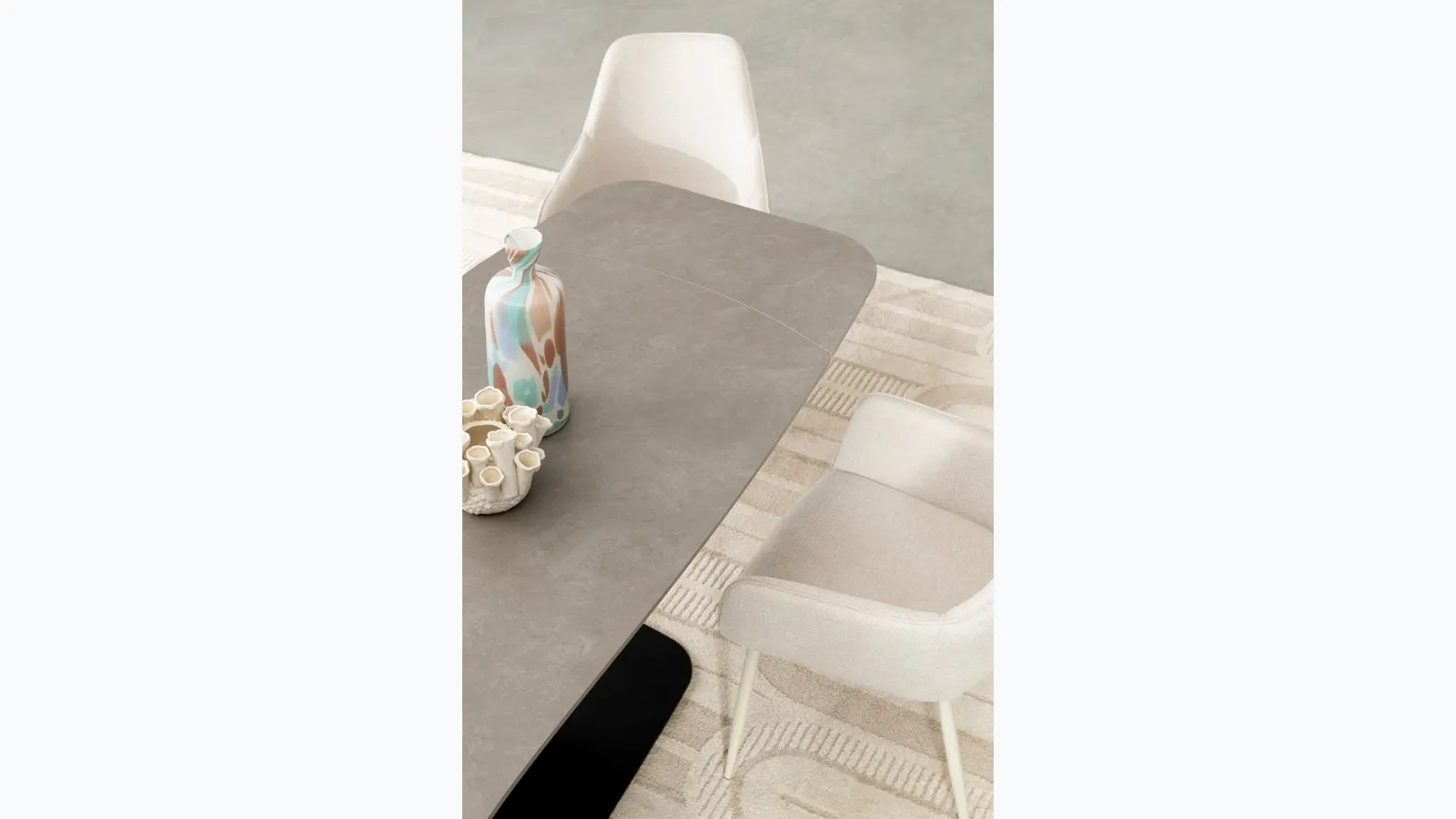 Jeremias extendable table in porcelain stoneware by Bizzotto