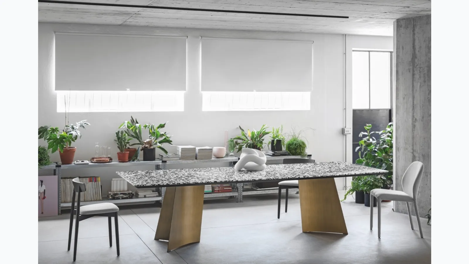 Maggese Table in Palladio Moro marble by Miniforms