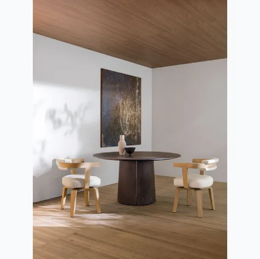 Round wooden Mateo table by Molteni & C 