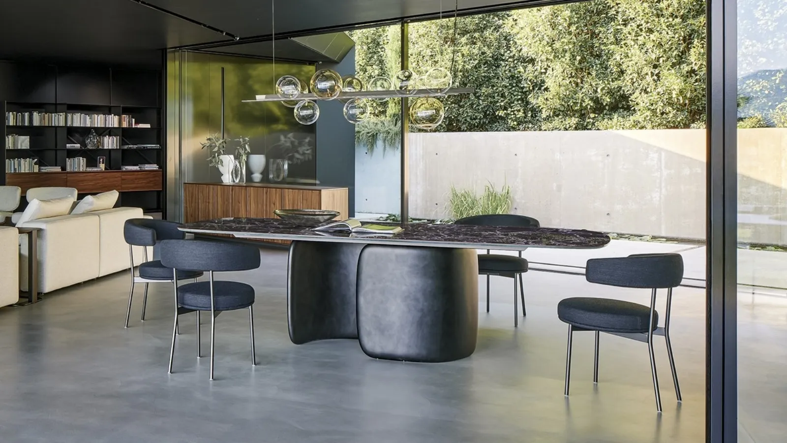 Extendable Mellow table in Bonaldo Ceramic.