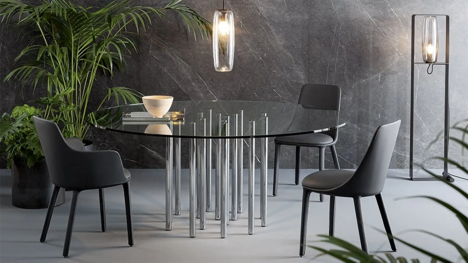 Round table Mille with glass top and painted metal base by Bonaldo.