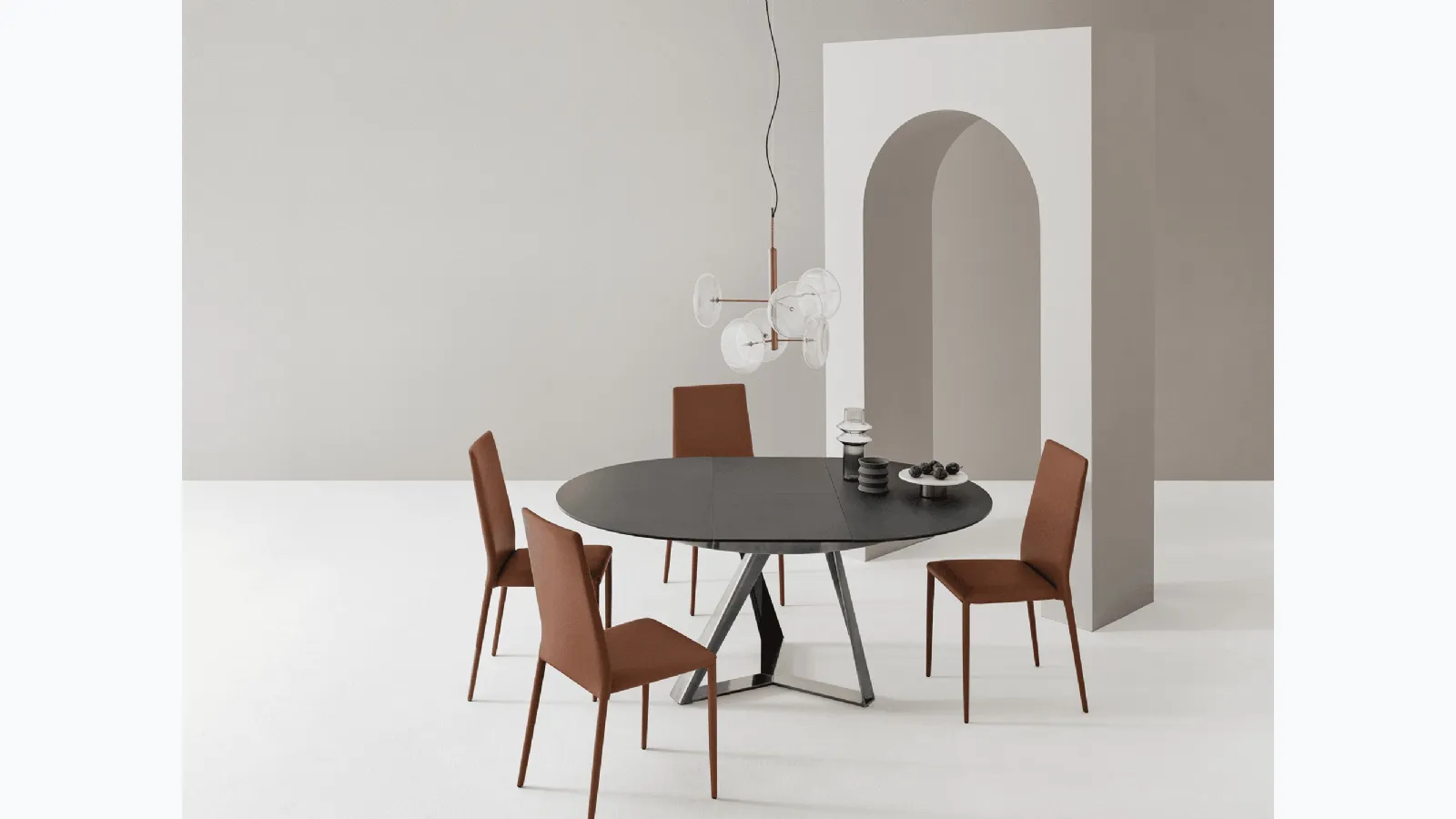 Extendable round Millennium table by Bontempi