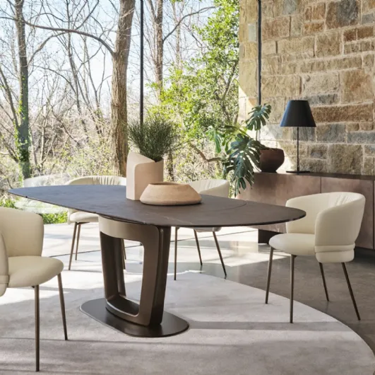 Extendable dining table Orbital by Calligaris