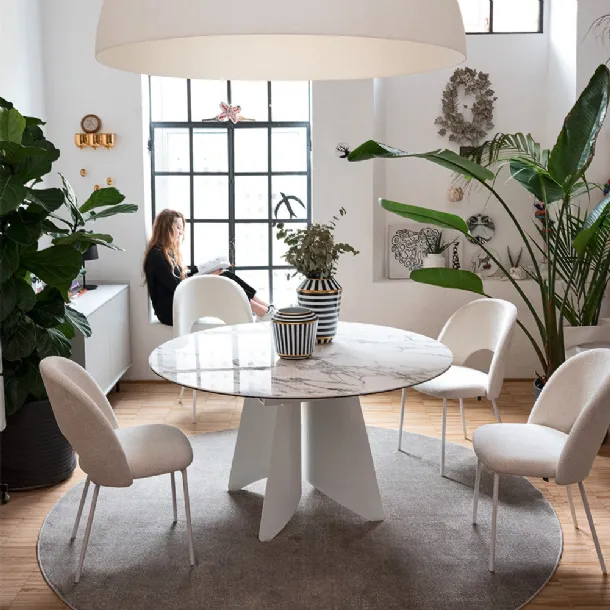 Round ceramic table Orion by Connubia.