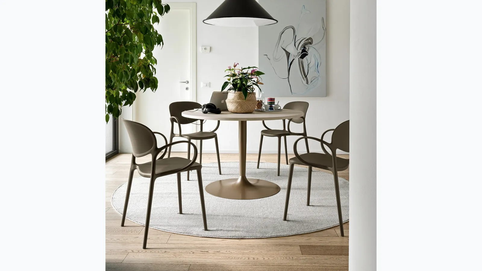 Round table Planet by Connubia