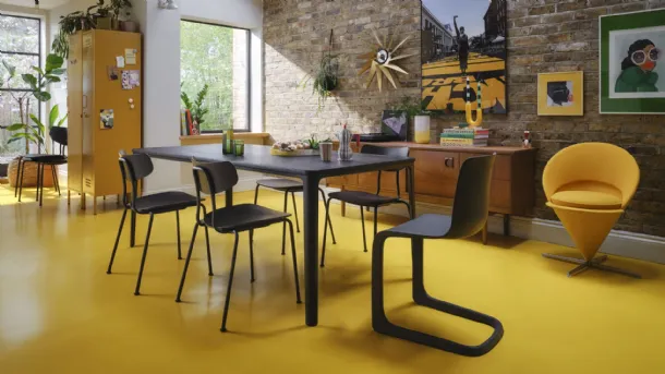 Plate-Dining-Table Vitra