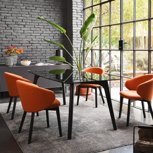 Connubia's Pod table