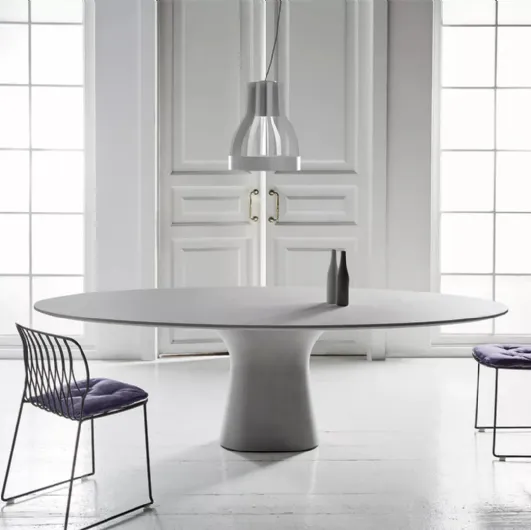Podium cement table by Bontempi.