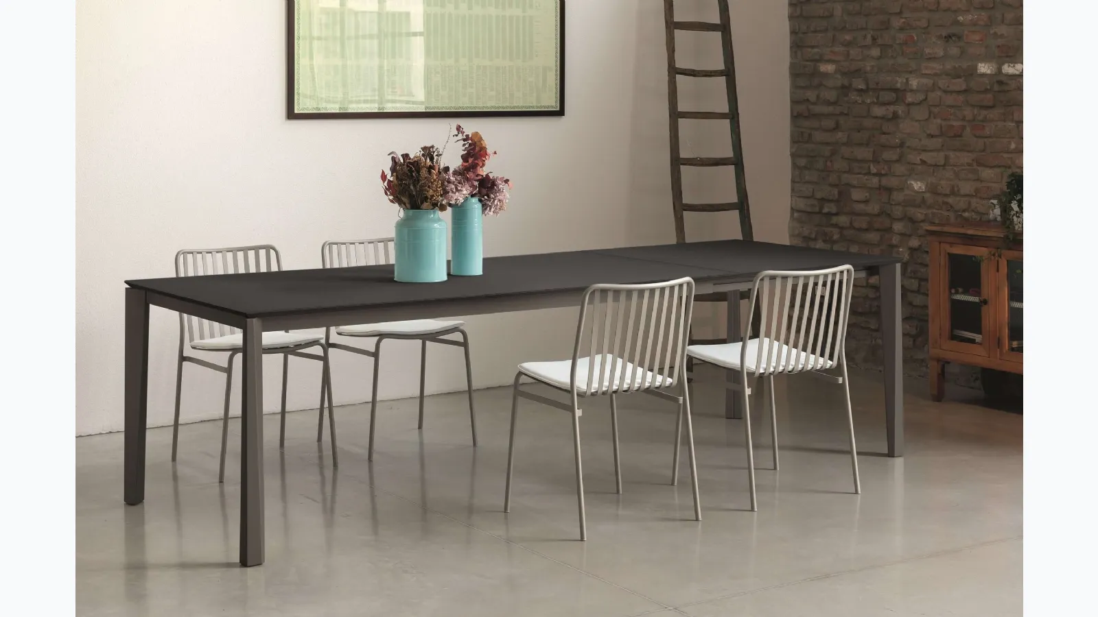 Extendable table Prisma by Ingenia.