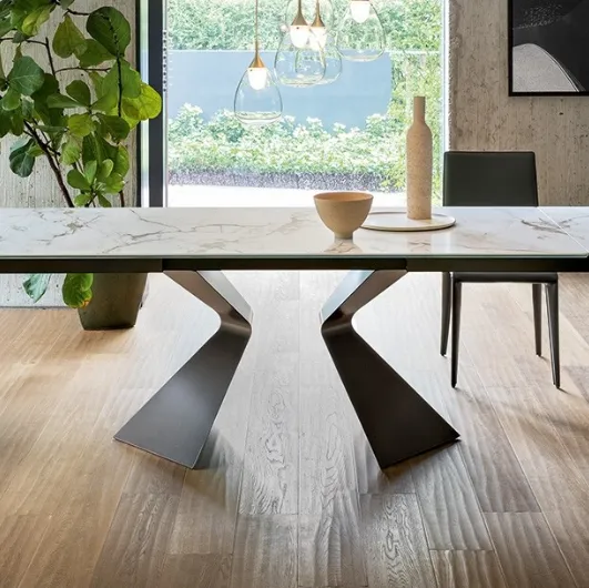 Extensible table Prora in ceramic by Bonaldo.