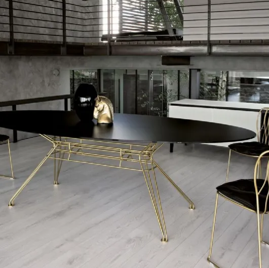 Sander oval table by Bontempi.