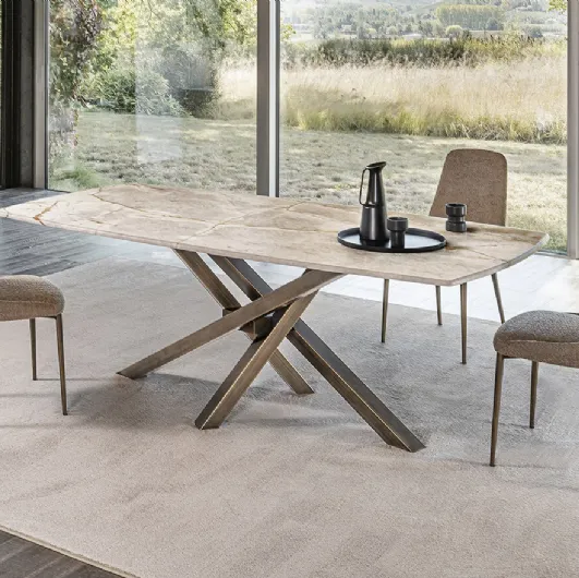 Shangai marble table by Riflessi.