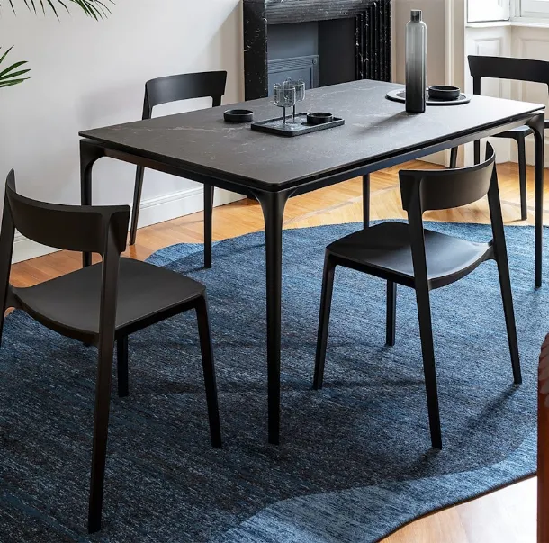 Extendable table Silhouette by Calligaris