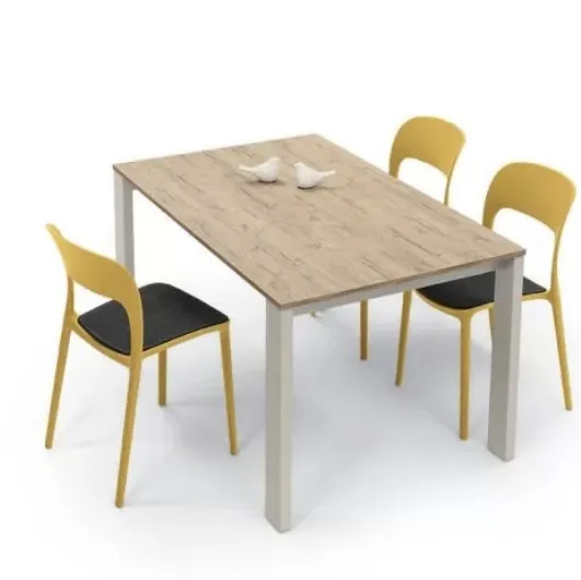 Tom extendable table by Bontempi.