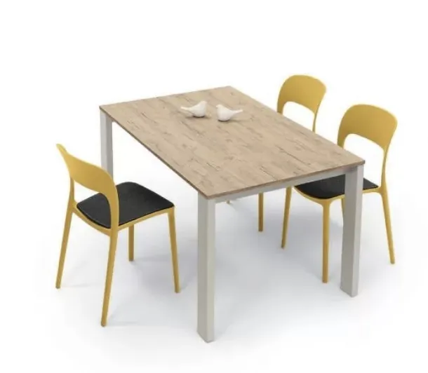 Tom extendable table by Bontempi.
