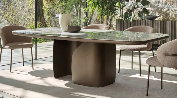 Calligaris Twins ceramic table.