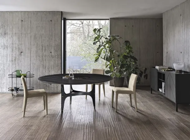 Round Universe table with Oak veneered Charcoal top by Bontempi.