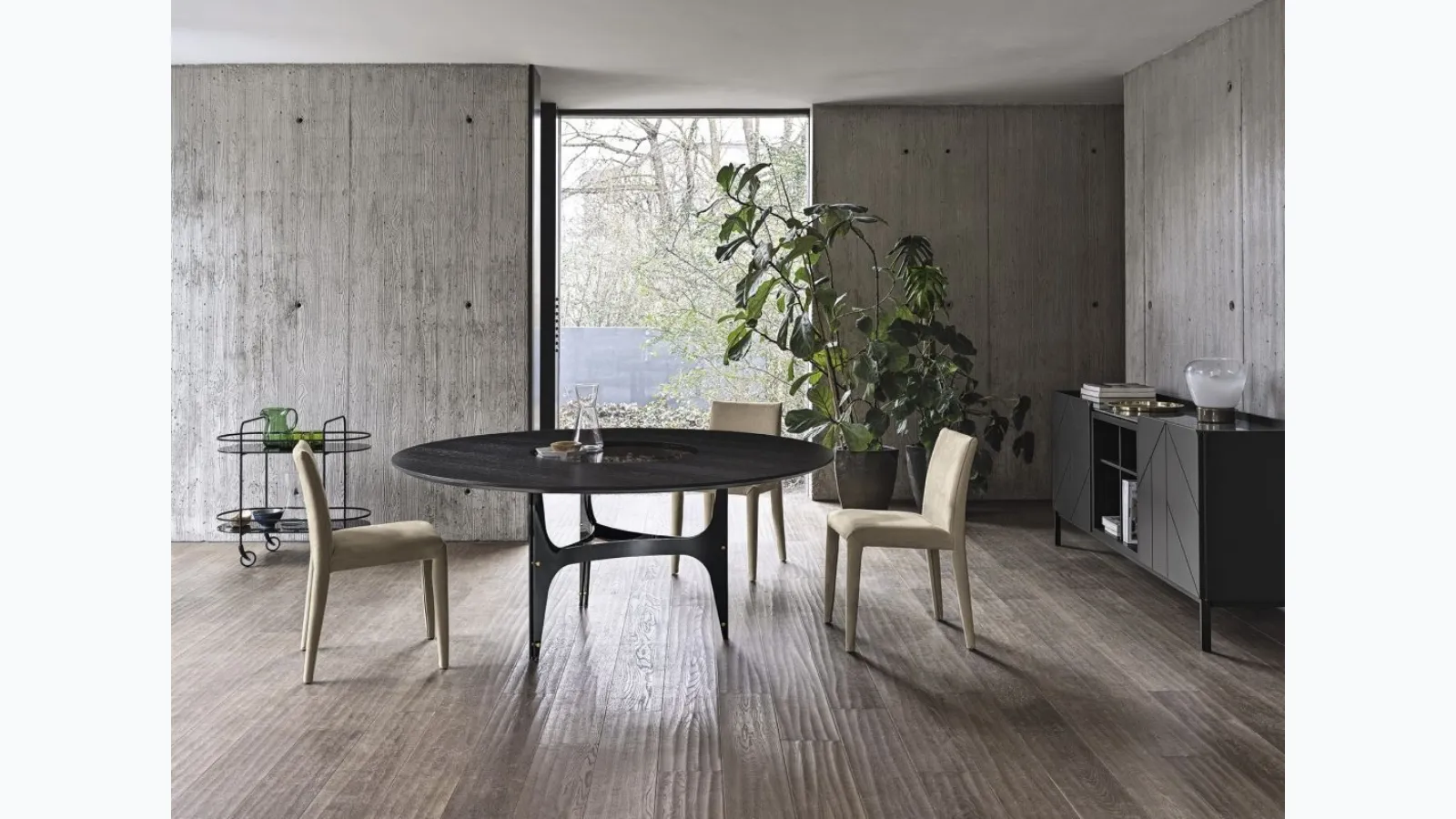 Round Universe table with Oak veneered Charcoal top by Bontempi.