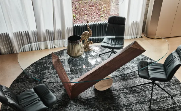 Glass table with wooden base Valentino by Cattelan Italia.