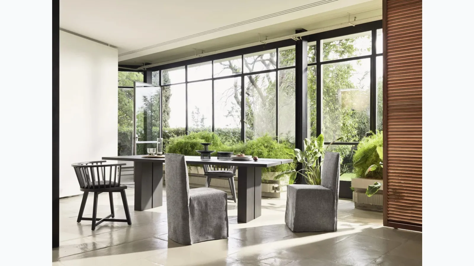 Table Yaku 33 in Gervasoni veneered MDF.