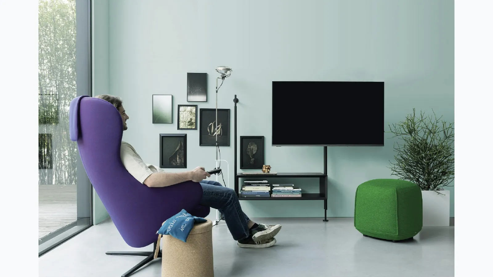TV stand Avenue Up in wood and metal by Kristalia