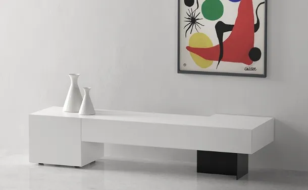 Formosa Low TV Stand by Minotti Italia
